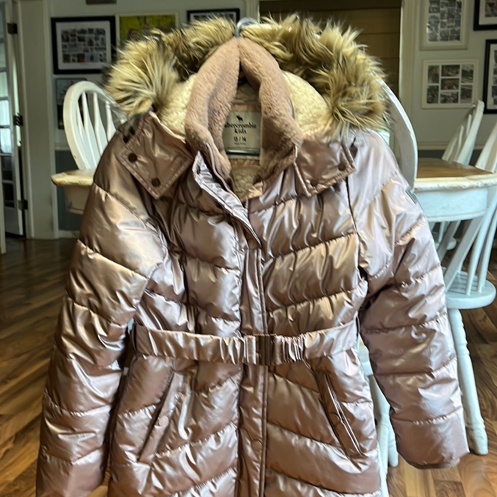 Abercrombie kids coat Size 13/14 Pink Shine w/ fur hood white inside